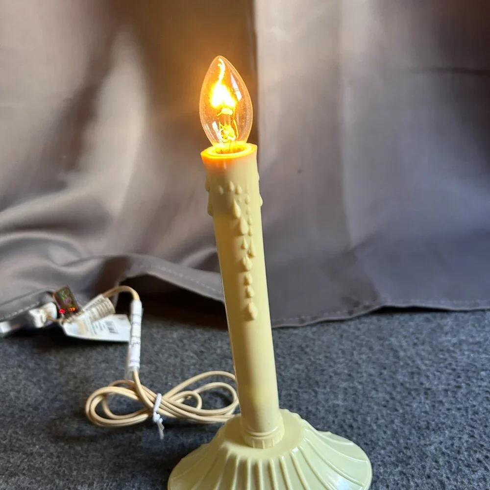 VINTAGE CHRISTMAS WINDOW ELECTRIC PLASTIC WAX DRIP‎ SINGLE CANDLE STICK LIGHTS